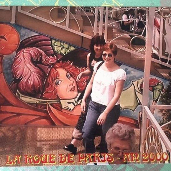 Meet your Posher, Laura - Picture 1 of 1